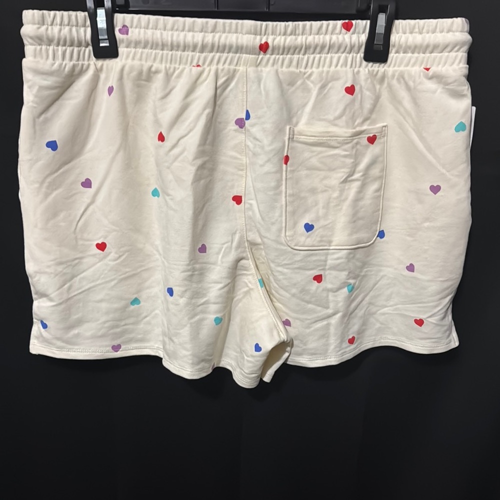 Wildfox Women's Cream Heart Print Shorts - Picture 4 of 5